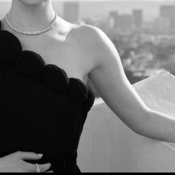 (M)🔥Bebe🔥Lia Pink Scalloped Top and Skirt Set🎀 - Picture 10 of 10